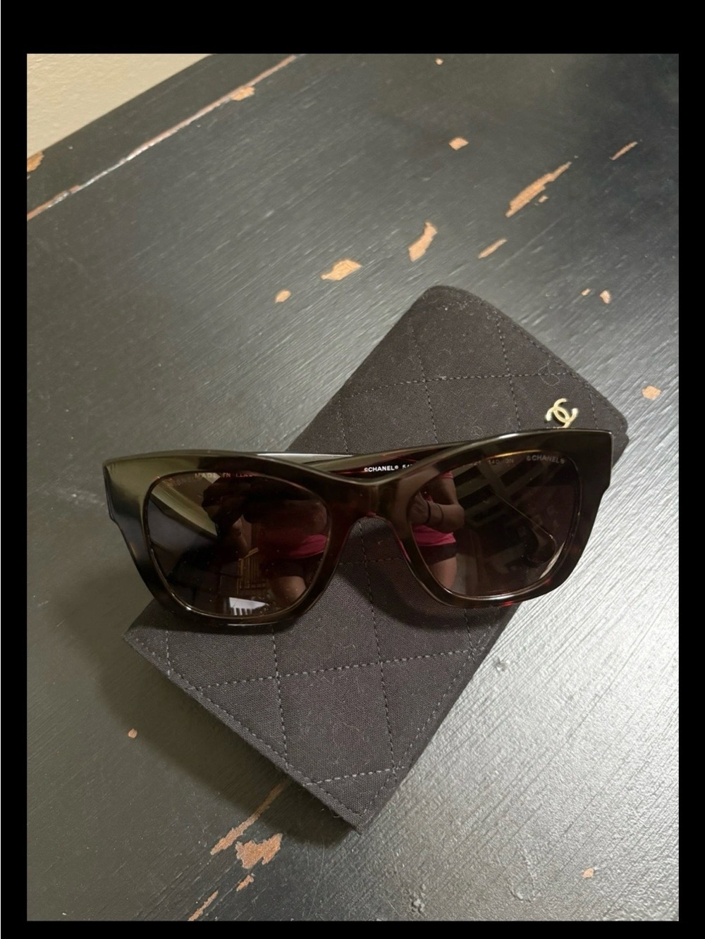 CHANEL tortoise logo Sunglasses sunnies shades with Quilted Case EUC